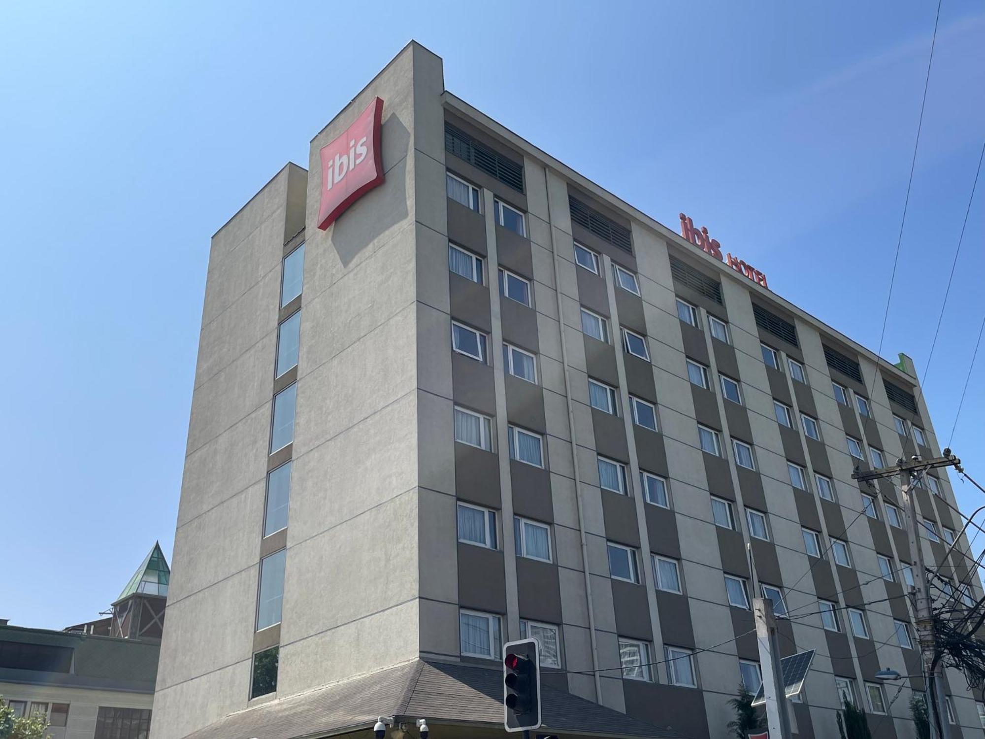 Ibis Santiago Estacion Central Exteriör bild