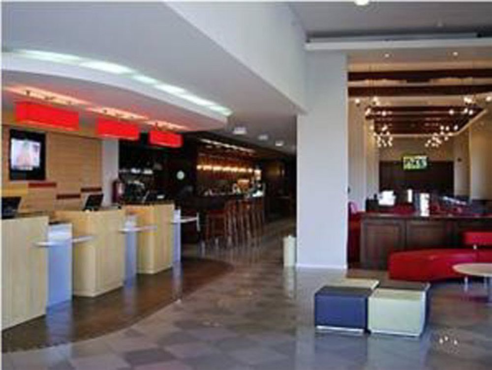 Ibis Santiago Estacion Central Exteriör bild